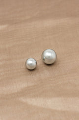Pearl Brooch - Smoke